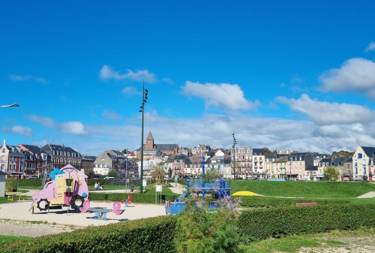 Parc de jeu-Mers-les-Bains